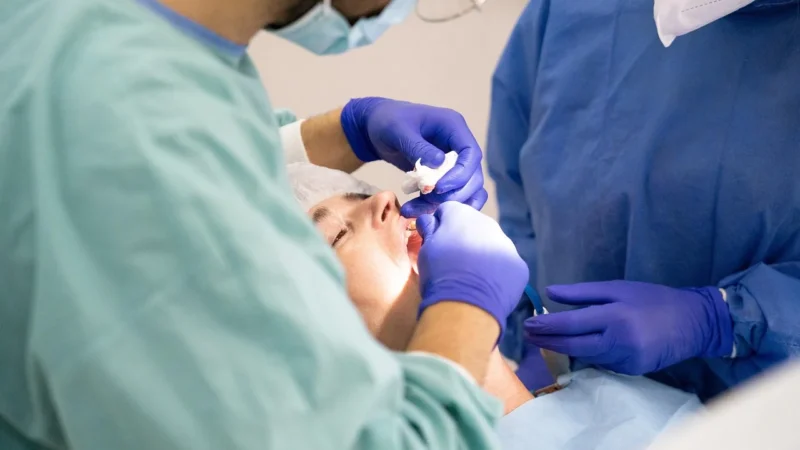 Ile zarabia dentysta prywatnie miesięcznie